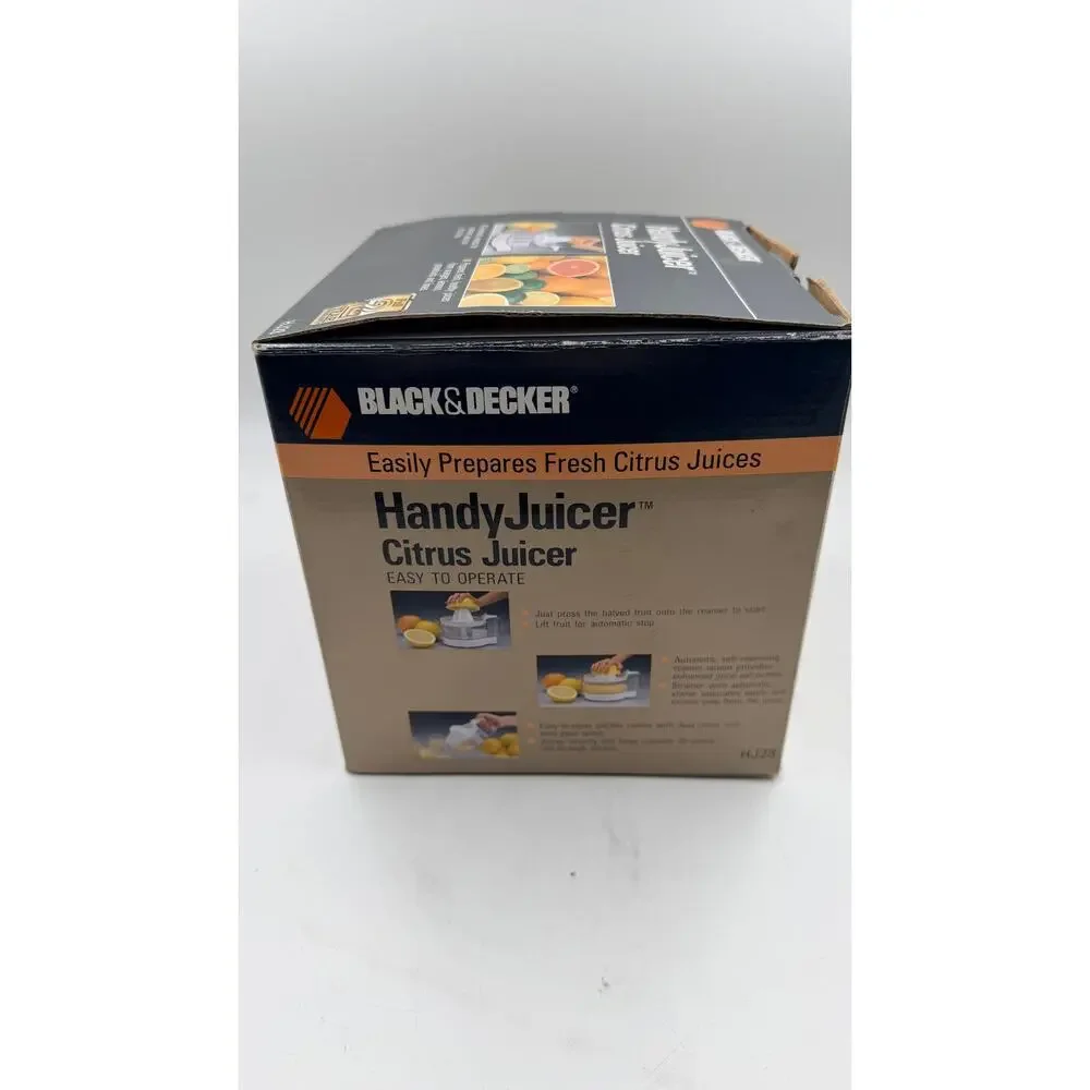 Vintage Black + Decker Electric Juicer Handy Citrus Fruit Easy Pour Spout HJ28